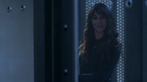 Pretty_Little_Liars_S07E20E21_WEB-DL_720p_DUAL_WWW_COMANDOTORRENTS_COM_3032.jpg