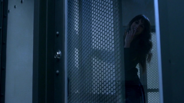 Pretty_Little_Liars_S07E20E21_WEB-DL_720p_DUAL_WWW_COMANDOTORRENTS_COM_3035.jpg
