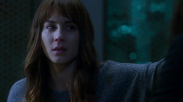 Pretty_Little_Liars_S07E20E21_WEB-DL_720p_DUAL_WWW_COMANDOTORRENTS_COM_3351.jpg