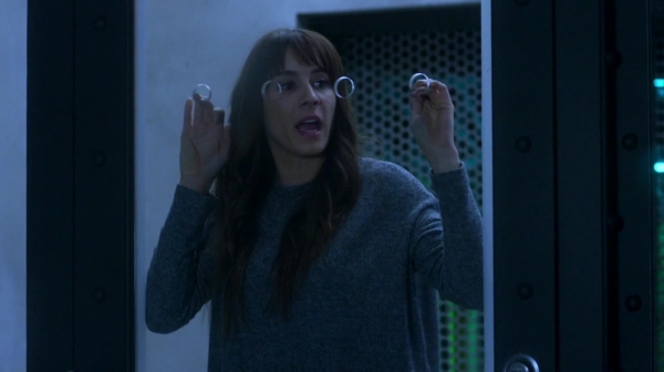 Pretty_Little_Liars_S07E20E21_WEB-DL_720p_DUAL_WWW_COMANDOTORRENTS_COM_3483.jpg