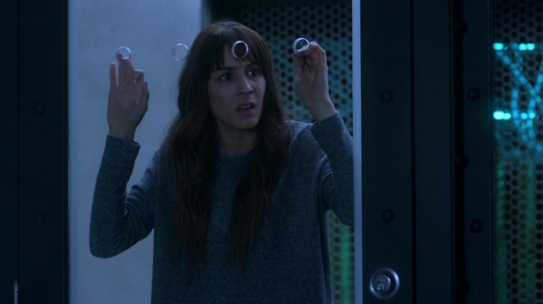 Pretty_Little_Liars_S07E20E21_WEB-DL_720p_DUAL_WWW_COMANDOTORRENTS_COM_3487.jpg