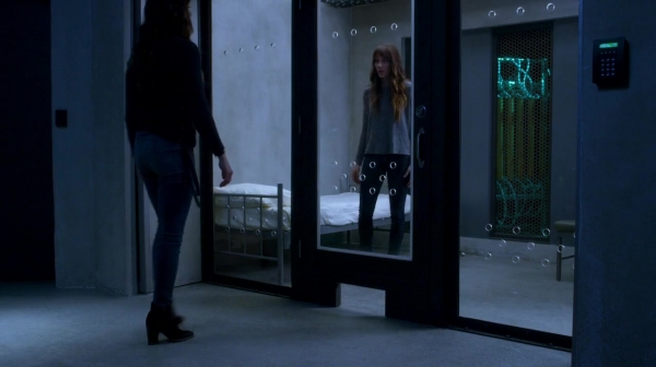 Pretty_Little_Liars_S07E20E21_WEB-DL_720p_DUAL_WWW_COMANDOTORRENTS_COM_3625.jpg