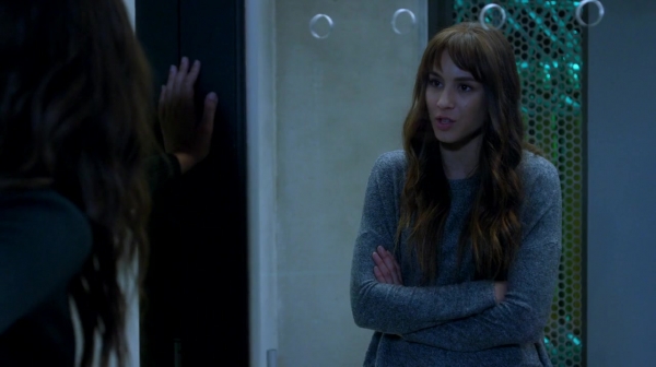 Pretty_Little_Liars_S07E20E21_WEB-DL_720p_DUAL_WWW_COMANDOTORRENTS_COM_3657.jpg