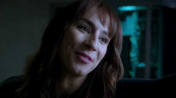 Pretty_Little_Liars_S07E20E21_WEB-DL_720p_DUAL_WWW_COMANDOTORRENTS_COM_3662.jpg