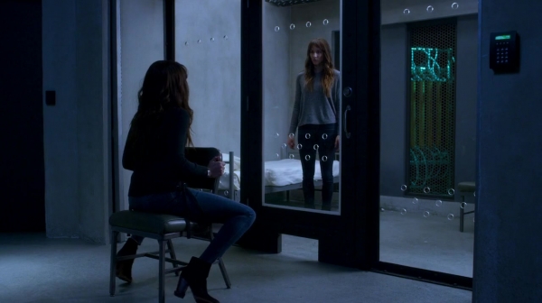 Pretty_Little_Liars_S07E20E21_WEB-DL_720p_DUAL_WWW_COMANDOTORRENTS_COM_3675.jpg
