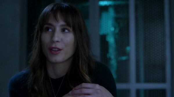 Pretty_Little_Liars_S07E20E21_WEB-DL_720p_DUAL_WWW_COMANDOTORRENTS_COM_3787.jpg