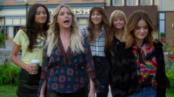Pretty_Little_Liars_S07E20E21_WEB-DL_720p_DUAL_WWW_COMANDOTORRENTS_COM_4764.jpg