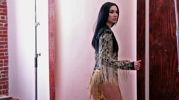 Schon21_presents___Behind_the_scenes_with_Troian_Bellisario_mp4__1_2815529.jpg
