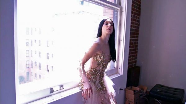 Schon21_presents___Behind_the_scenes_with_Troian_Bellisario_mp4__1_283629.jpg