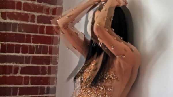 Schon21_presents___Behind_the_scenes_with_Troian_Bellisario_mp4__1_284529.jpg