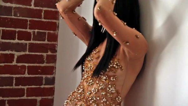 Schon21_presents___Behind_the_scenes_with_Troian_Bellisario_mp4__1_284629.jpg