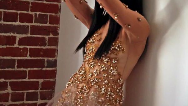 Schon21_presents___Behind_the_scenes_with_Troian_Bellisario_mp4__1_284729.jpg
