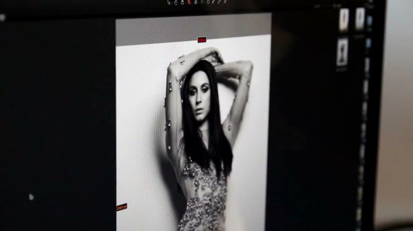 Schon21_presents___Behind_the_scenes_with_Troian_Bellisario_mp4__1_285429.jpg