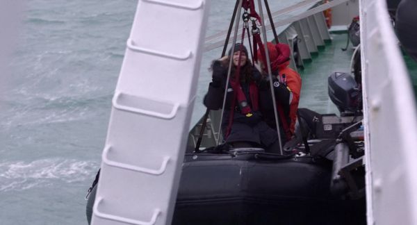 Where_d_You_Go_Bernadette_2019_1080p_WEB-DL_DD5_1_H264-CMRG_5011.jpg