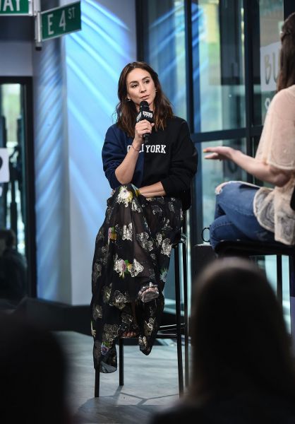 HQ
