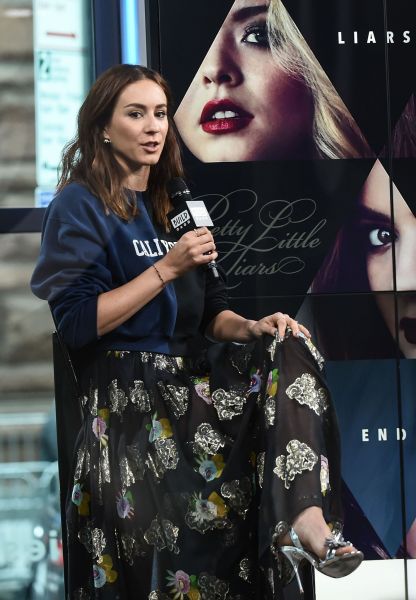 HQ
