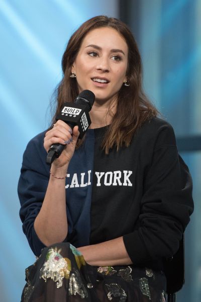 HQ
