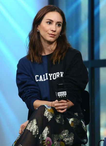 HQ
