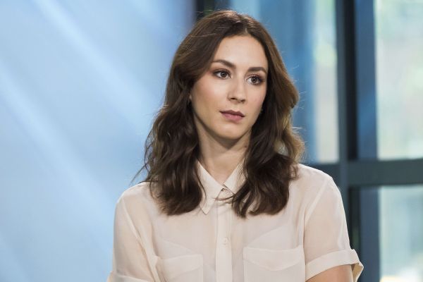 HQ
