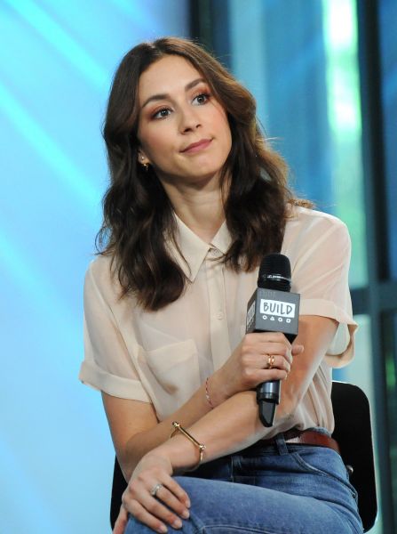 HQ
