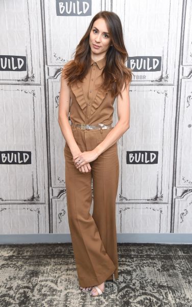 HQ
