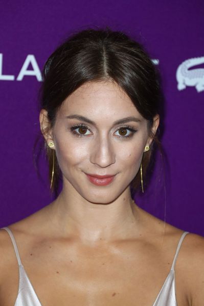 HQ
