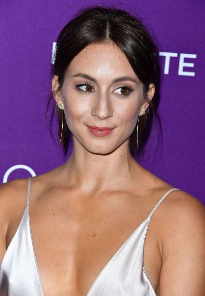 HQ
