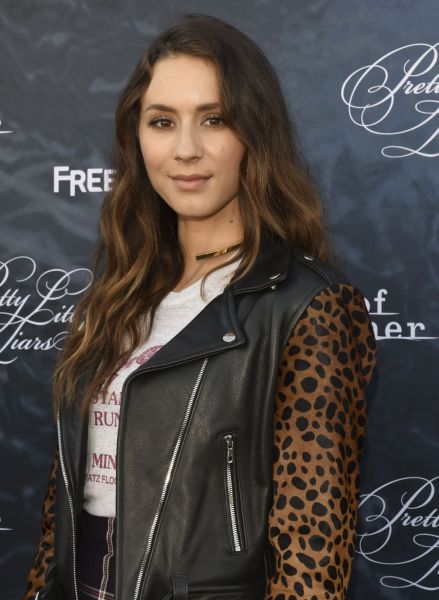 HQ
