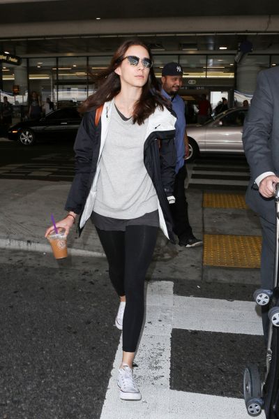 HQ
