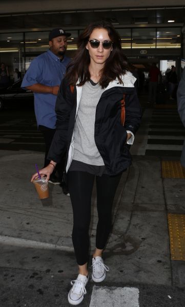 HQ
