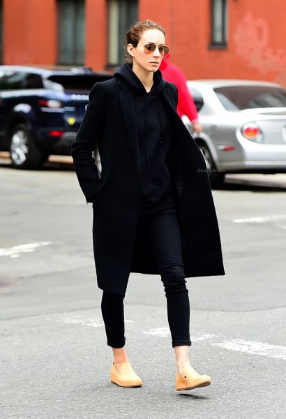 HQ
