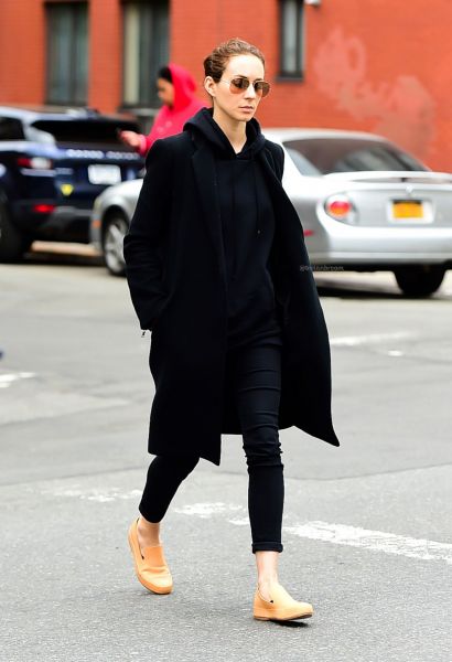 HQ

