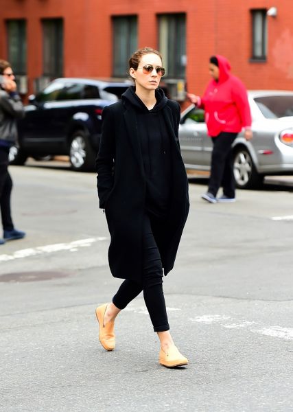 HQ
