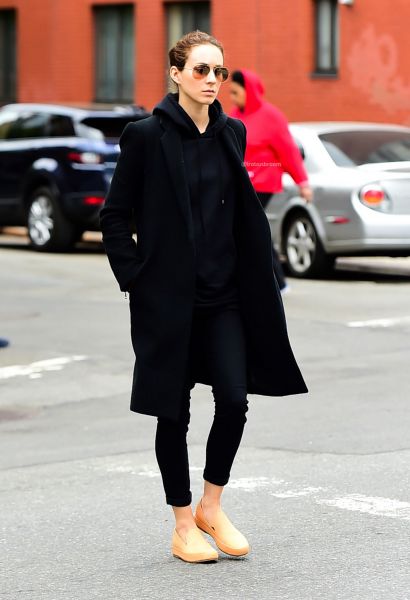 HQ
