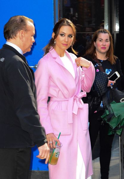 HQ

