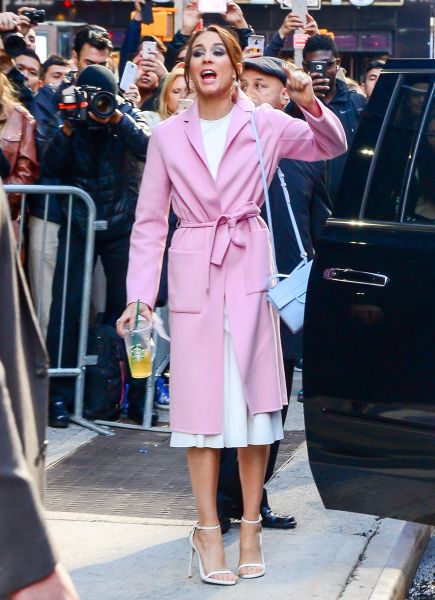HQ

