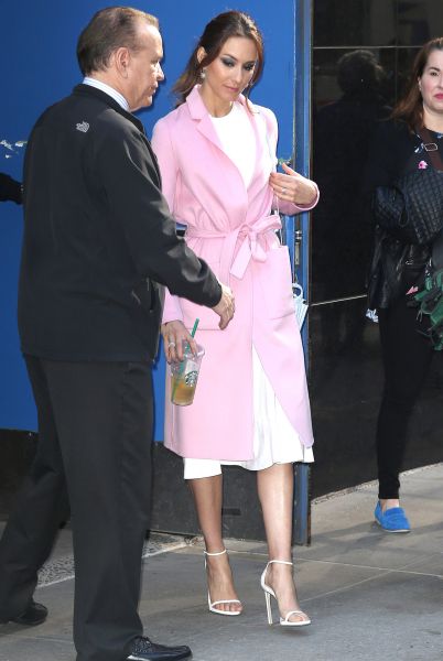 HQ
