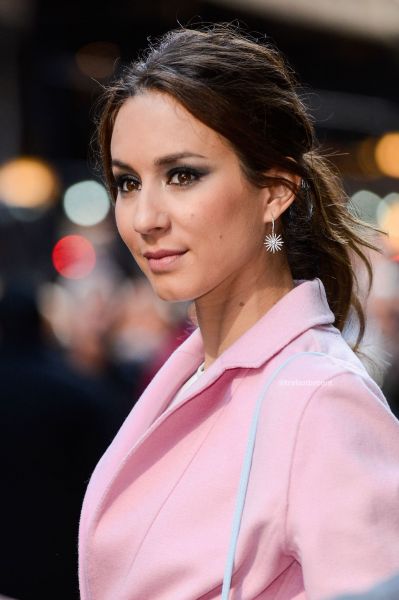 HQ
