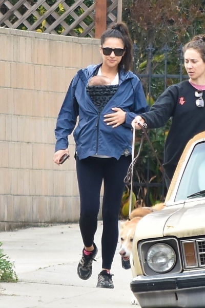 outinla210120-004.jpg