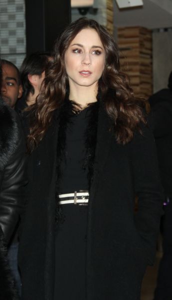 HQ
