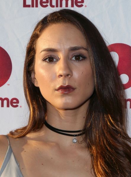 HQ
