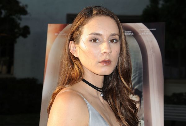 HQ
