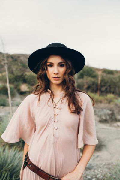 HQ
