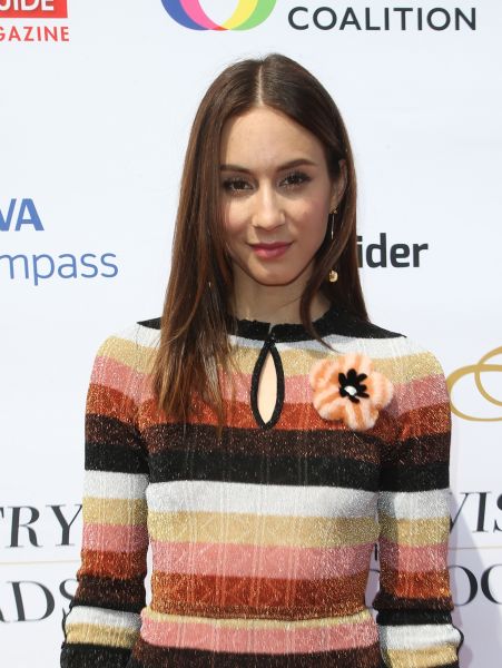 HQ
