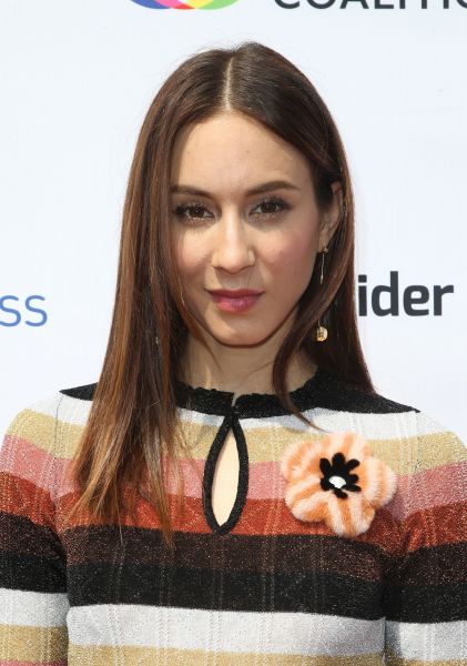 HQ
