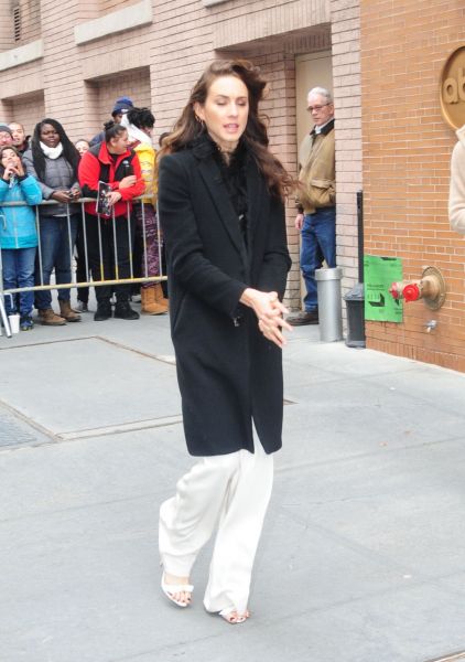 troianleavingtheview120116-041.jpg
