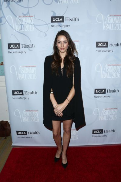 HQ
