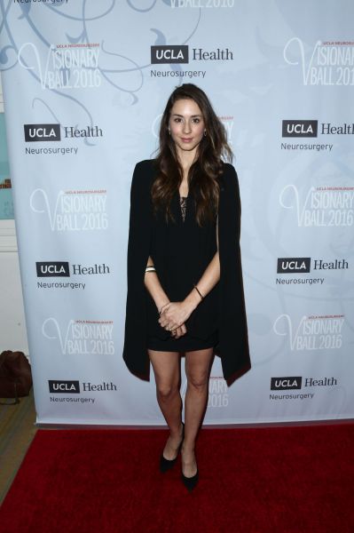 HQ
