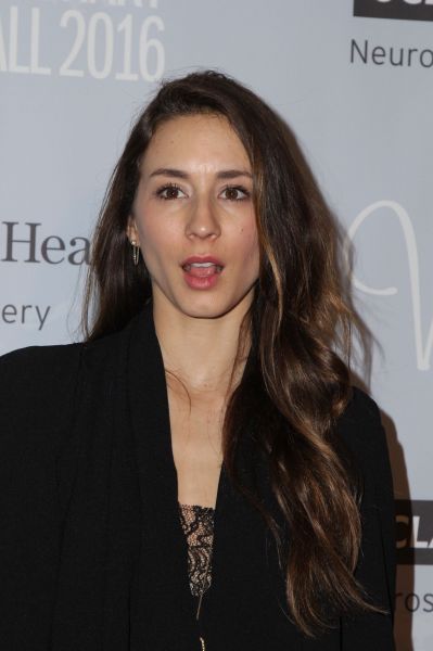 HQ
