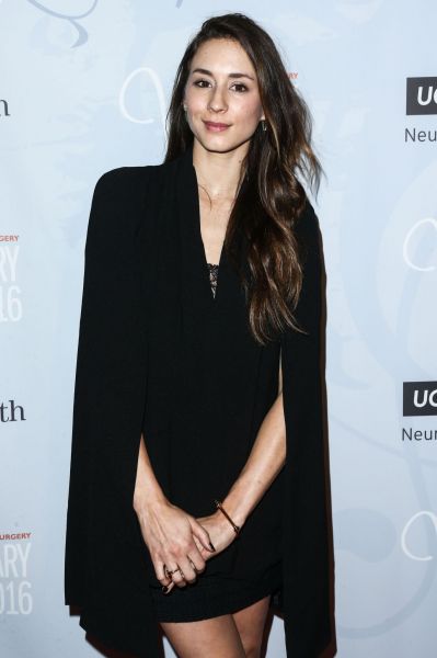 HQ

